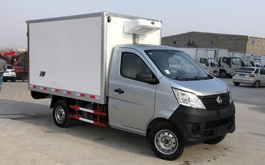 安徽客戶提長安2.8米小小型冷藏車